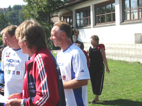 Michael macht die Siegereehrung